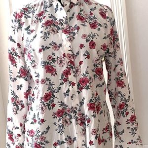 H and m divided floral blouse 4